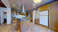 4-bedroom house with swimming pool, garage, and drying room in MARMANDE (47)