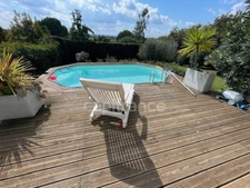 Maison de 223m2 - 3 chambres - piscine - dépendances à BEAUPUY (47)