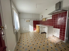 Maison de charme  – 166 m² – 2 chambres – combles aménageables - Piscine - Emplacement idéal à Marmande