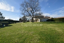 Luxury family villa - 4 bedrooms - swimming pool - pool house - double garage in MARMANDE (47)