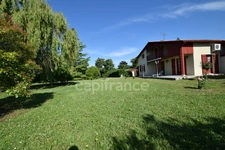 House with 4 bedrooms, garage, outbuildings, enclosed grounds of 7079m2 in MARMANDE (47)