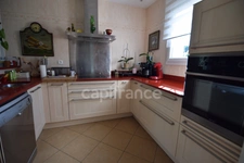 Propriété au calme - 5 chambres - T3 attenant - garage XXL - piscine - à MARMANDE (47)