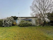 House of 140m2, 3 bedrooms, garage, 2,300m2 plot in SEYCHES