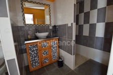 Property - a main house - 5 guest rooms - 2 rental apartments on over 1 hectare in SAINTE BAZEILLE (47)