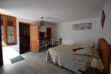 Property - a main house - 5 guest rooms - 2 rental apartments on over 1 hectare in SAINTE BAZEILLE (47)