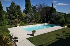 Propriété au calme - 5 chambres - T3 attenant - garage XXL - piscine - à MARMANDE (47)