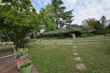 4-bedroom house with swimming pool, garage, and drying room in MARMANDE (47)
