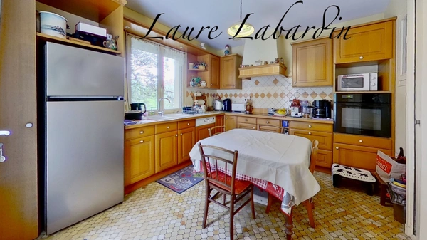 Maison de 144m2, 3 chambres, véranda, piscine, jardin, garage à TOMBEBOEUF (47)