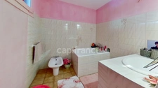 Maison de 223m2 - 3 chambres - piscine - dépendances à BEAUPUY (47)
