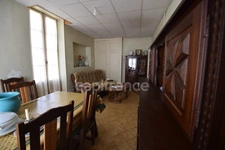 Maison de village , 2 chambres, à SEYCHES (47)