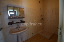 Maison de village , 2 chambres, à SEYCHES (47)