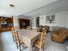 Maison de 117m2 - 3 chambres - 2 cours extérieures - proche des commerces à pieds à TONNEINS