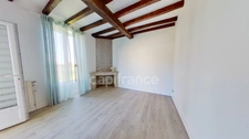 4-bedroom house with swimming pool, garage, and drying room in MARMANDE (47)