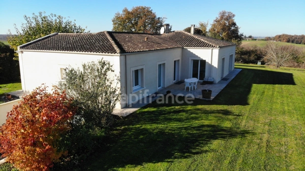 Maison de 188m2 avec vue panoramique - 4 chambres - garage - sous-sol à SAINT PIERRE SUR DROPT