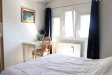 Maison de 116 m² - 4 chambres - proche services à pieds - garage -piscine