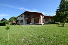 Maison 4 chambres - garage - dépendances - terrain clos 7079m2 à MARMANDE (47)