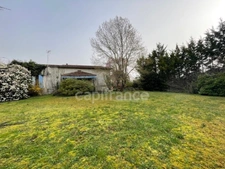 House of 140m2, 3 bedrooms, garage, 2,300m2 plot in SEYCHES