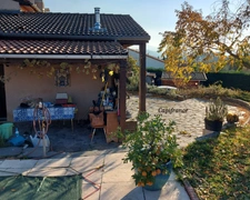 Maison familiale avec grand terrain, piscine – Saint-Martin-la-Plaine