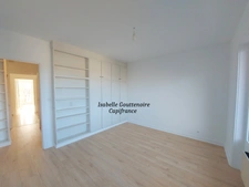 Appartement au 6e et dernier étage
