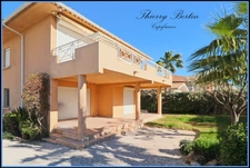 9-room apartment for sale in FREJUS (83)