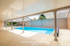 Dpt Loire Atlantique (44), for sale LE CELLIER/MAUVES SUR LOIRE-house P7 of 240 m²-swimming pool