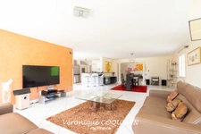 Dpt Loire Atlantique (44), for sale LE CELLIER/MAUVES SUR LOIRE-house P7 of 240 m²-swimming pool