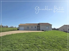 SOUS OFFRE - Maison Plain-pied 110m² - 3 chambres - Terrain 3046m² avec vue dégagée - DPE A - LA FORCE