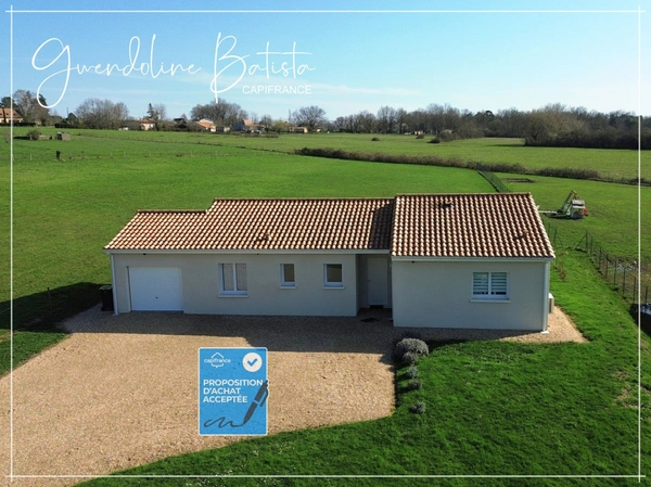 SOUS OFFRE - Maison Plain-pied 110m² - 3 chambres - Terrain 3046m² avec vue dégagée - DPE A - LA FORCE