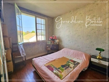 SOUS OFFRE - Maison Mitoyenne 95m² - 3 Chambres - Terrain 338m2 - Rive Droite Bergerac