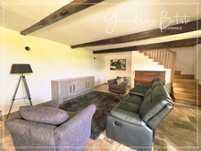 Superb property comprising a main house and 3 gîtes - 1.9 hectares of land with swimming pool 