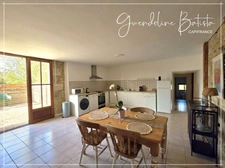 Superb property comprising a main house and 3 gîtes - 1.9 hectares of land with swimming pool 