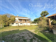 Elegant 240m² house - 7 bedrooms - 7000m² plot with swimming pool