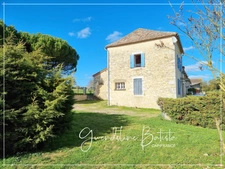 Near EYMET Stone property 300m² with gîte - Land 8000m²