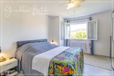 Single-storey house 134m² - 4 bedrooms - 1140m² plot with swimming pool - PINEUILH (33)