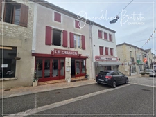 Immeuble de caractère 190m2 avec local commercial et appartement T3