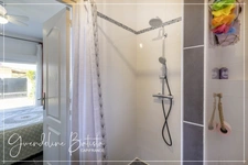 Single-storey house 134m² - 4 bedrooms - 1140m² plot with swimming pool - PINEUILH (33)