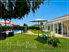Single-storey house 134m² - 4 bedrooms - 1140m² plot with swimming pool - PINEUILH (33)