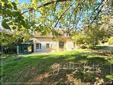 Maison en Pierre 4 chambres - Terrain 2229m2 avec Piscine 10x5