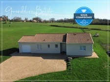 SOUS COMPROMIS - Maison Plain-pied 110m² - 3 chambres - Terrain 3046m² avec vue dégagée - DPE A - LA FORCE
