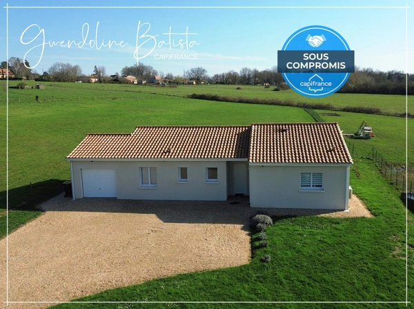 SOUS COMPROMIS - Maison Plain-pied 110m² - 3 chambres - Terrain 3046m² avec vue dégagée - DPE A - LA FORCE