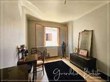 Village house with commercial premises 195m² - Castillonnès