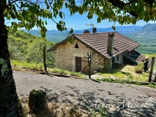 Maison en pierre à vendre à SERRIERES EN CHAUTAGNE (73) vue imprenable, 50 min de Genève et Annecy, 35 min d'Aix-les-Bains