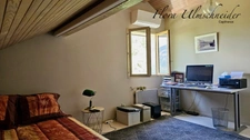 Maison familiale d'environ 135 m² avec vue panoramique, au cœur d'un écrin de verdure à CHANAZ (73). À seulement 25 minutes d'Aix-les-Bains, 45 minutes de Chambéry et 50 minutes d'Annecy.
