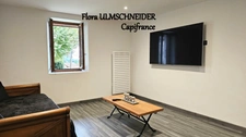 Authenticité et espace : grande maison mitoyenne en pierre avec 5 chambres à vendre à CHINDRIEUX avec garage et terrain proche du lac du Bourget, entre Aix-les-Bains et Annecy