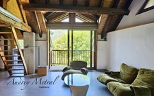 Maison en pierre avec piscine + terrain à vendre à SERRIERES EN CHAUTAGNE (73), 50 min de Genève et d'Annecy, 35 min d'Aix-les-Bains et 10 min du lac du Bourget