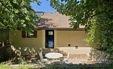 Maison en pierre avec piscine + terrain à vendre à SERRIERES EN CHAUTAGNE (73), 50 min de Genève et d'Annecy, 35 min d'Aix-les-Bains et 10 min du lac du Bourget