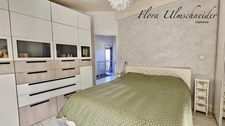 Maison lumineuse d'env. 137 m² avec vue exceptionnelle à vendre à CHINDRIEUX (73). Dépendances, terrain, proche lac du Bourget. A 25 mns d'Aix-les-Bains et 1H d'Annecy et de Genève.