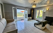 Maison lumineuse d'env. 137 m² avec vue exceptionnelle à vendre à CHINDRIEUX (73). Dépendances, terrain, proche lac du Bourget. A 25 mns d'Aix-les-Bains et 1H d'Annecy et de Genève.