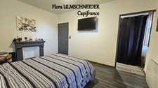 Authenticité et espace : grande maison mitoyenne en pierre avec 5 chambres à vendre à CHINDRIEUX avec garage et terrain proche du lac du Bourget, entre Aix-les-Bains et Annecy
