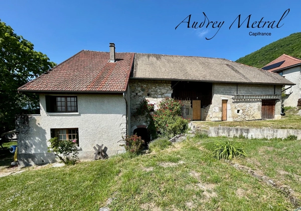 Maison à vendre à Ruffieux + Grange 200 m² + terrain + vue dégagée
